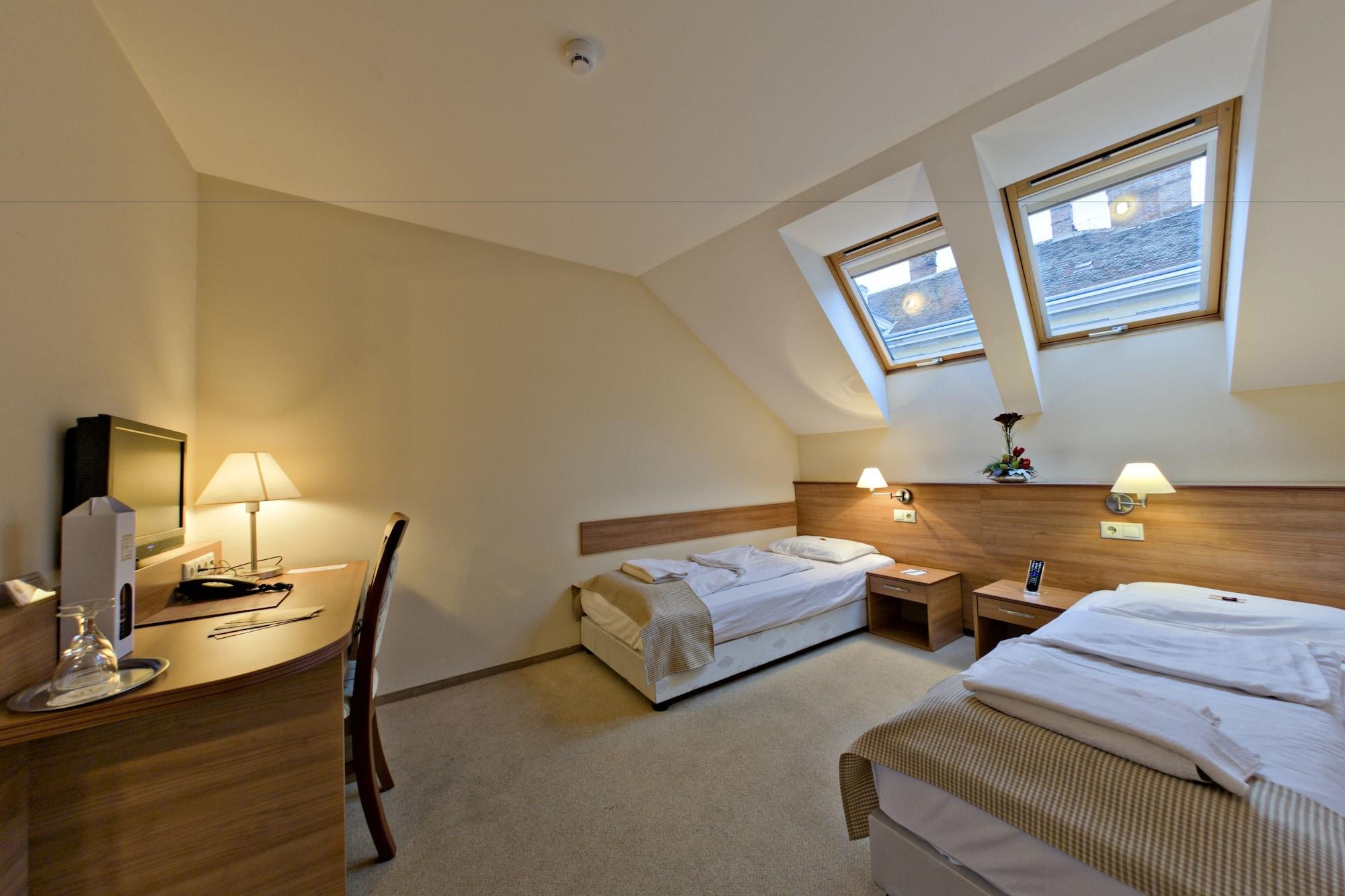 Hotel Civitas Sopron Zewnętrze zdjęcie
