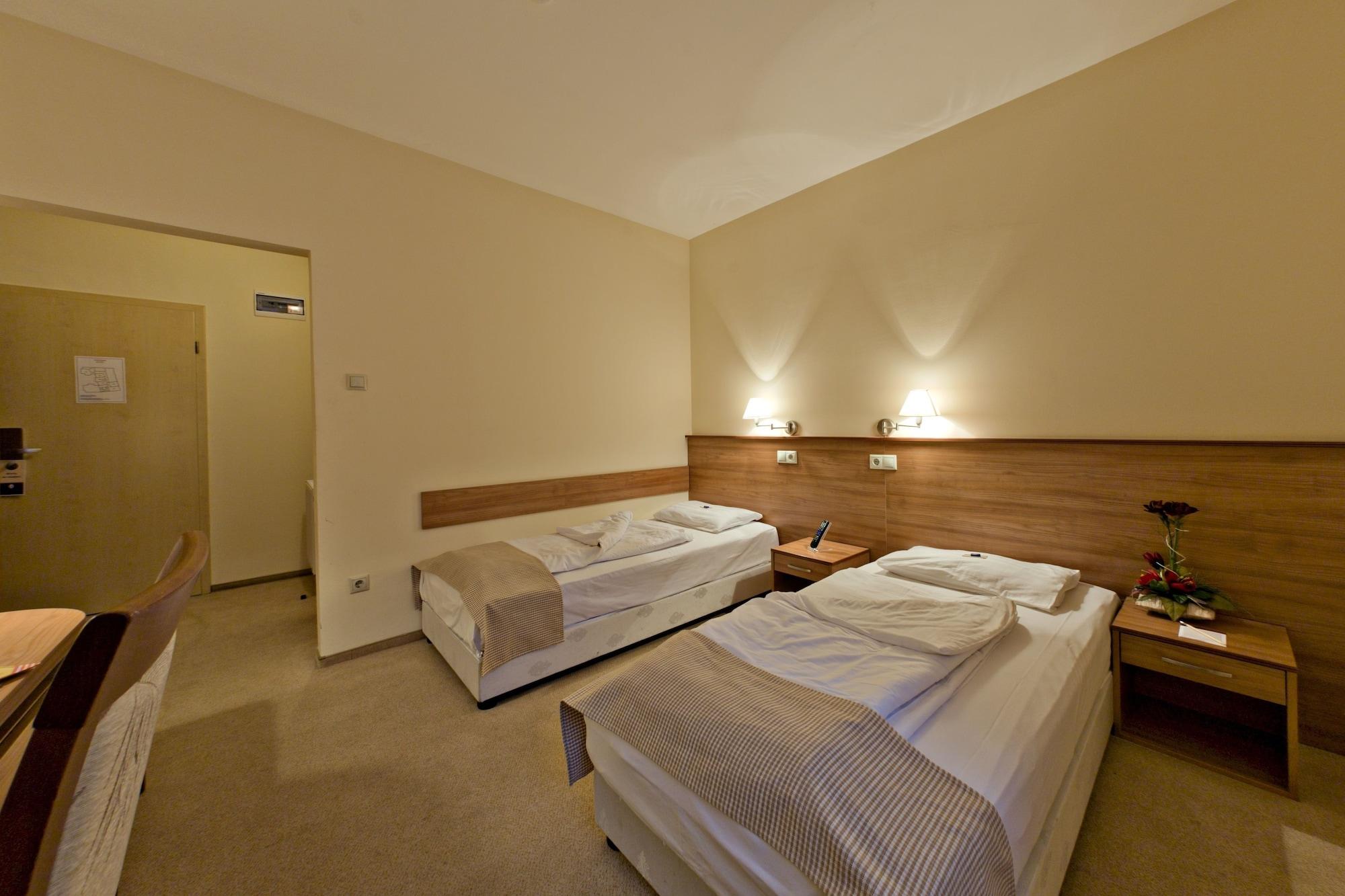 Hotel Civitas Sopron Zewnętrze zdjęcie
