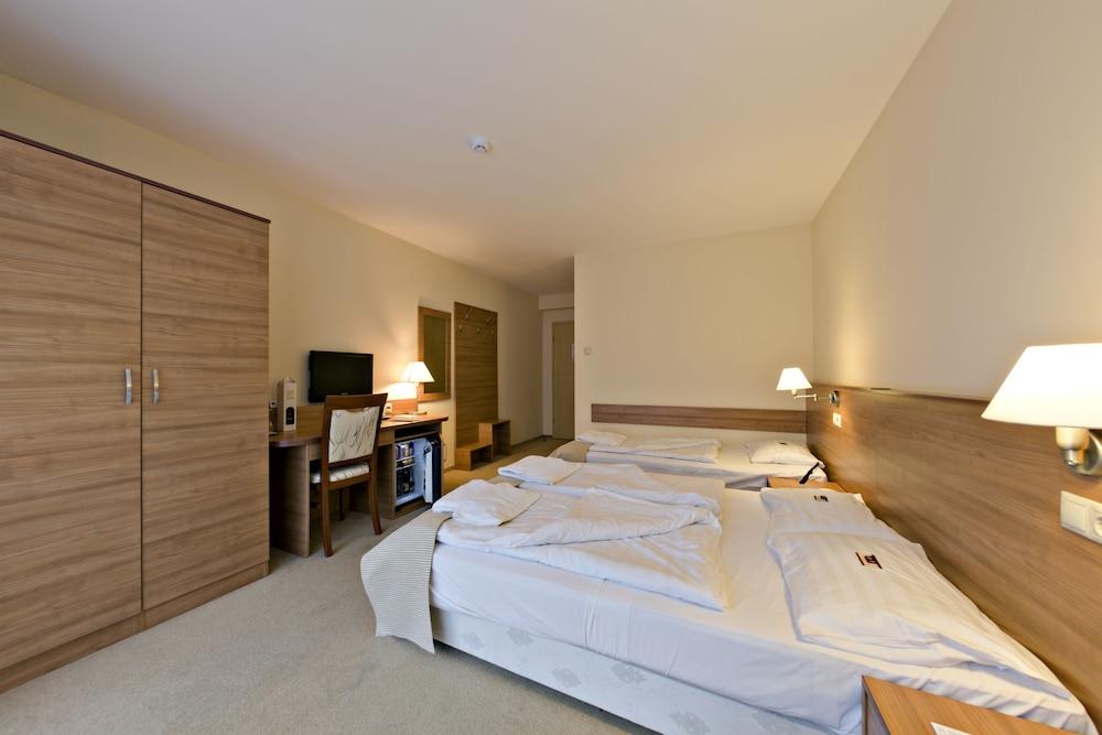 Hotel Civitas Sopron Zewnętrze zdjęcie