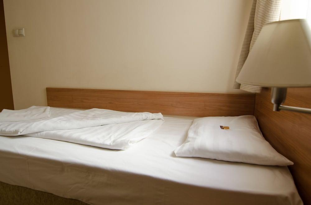 Hotel Civitas Sopron Zewnętrze zdjęcie